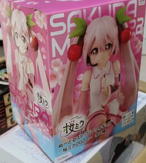 全新未拆封，FuRyu 初音未来景品手办 ...