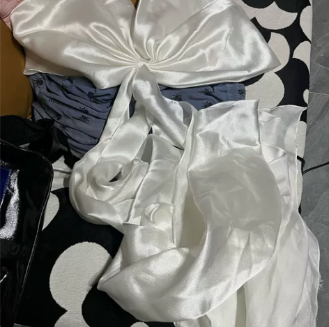 我又来了!哈哈哈!可以一口价的!怎么没人看...