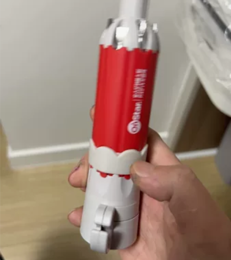 个人闲置多功能工具，安全锤，手电筒，大小螺...