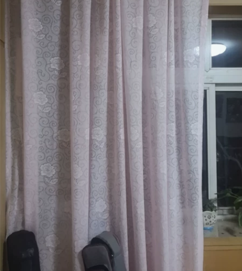 喜芙尼拉环窗帘，一套， 粉色，全新。 白银...