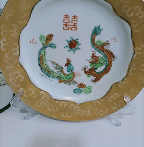 描金龙凤赏盘一只，22.5cm，二手物品不...