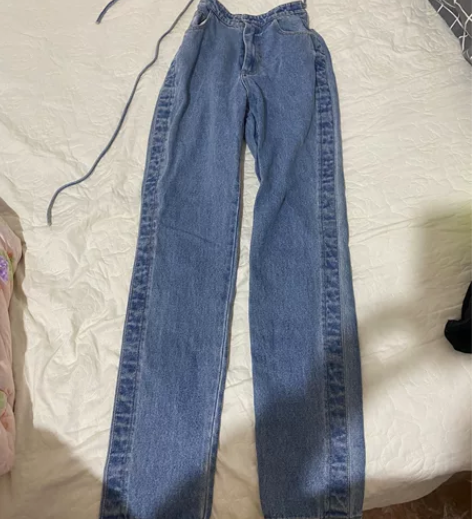 服装店亏本清仓 全新！！ 直筒牛仔裤 s码...