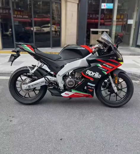 阿普利亚g pr250赛道版,另低价出售九...