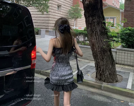 XINUD海盐芝士 荷叶边格子吊甜美公主裙...