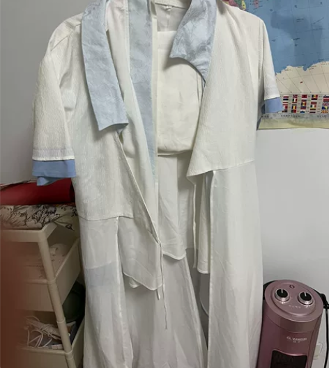 悠窝窝家蓝忘机少年cos服m码，便宜出，九...