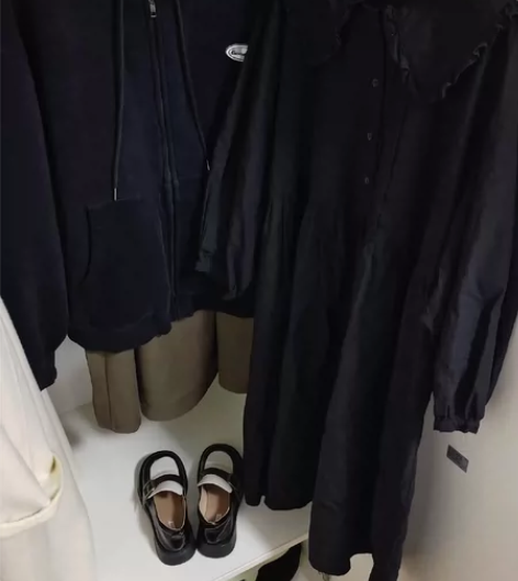 四件一起85 卫衣是加绒的可以穿到130斤...