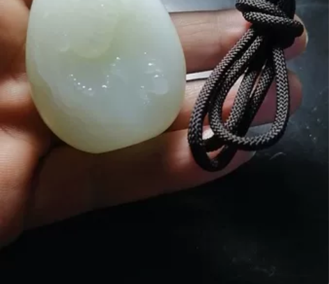 和田羊脂玉观音处理价钱1900 感兴趣的话...