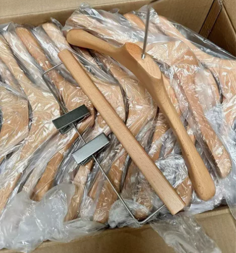 高端进口榉木女款实木衣架，服装店批发！网红...