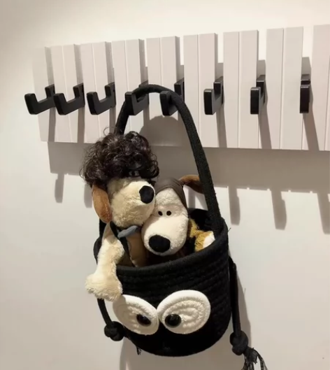 钢琴隐形挂钩免打孔贴墙排钩衣帽钩粘钩 全新...