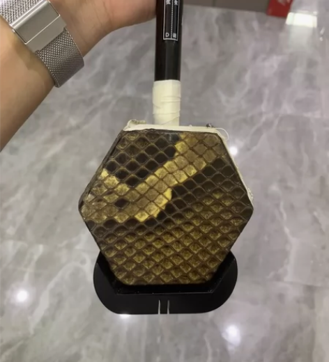 二胡入手1500现在700转，就用过2次，...