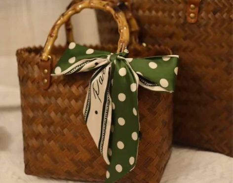 迷糊老板娘的小店外贸仿藤片草编包亚克力把手...