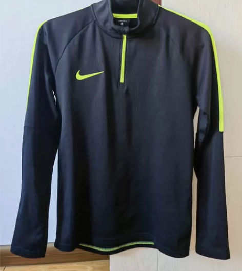 男士耐克套头卫衣 内带薄绒，适合秋冬两季 ...