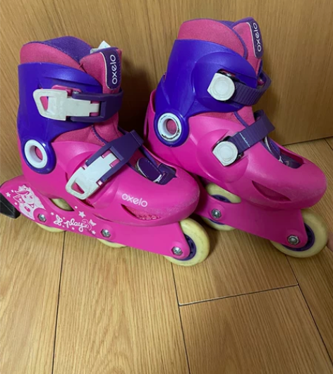 非全新品牌迪卡侬初学者女童滑溜旱冰鞋 26...