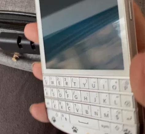 黑莓手机Q10 考研手机 戒网手机无任何维...