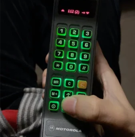 摩托罗拉手机大哥大灰太狼改了移动5g卡 感...