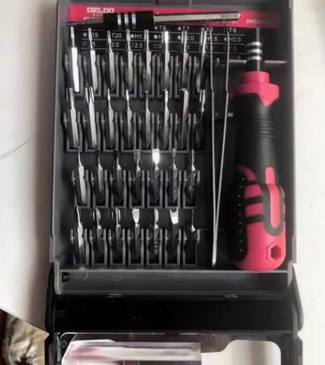 德力西 34合一梅花十字多功能螺丝刀套装家...