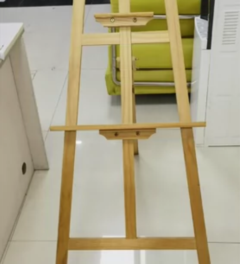 1米5画架 九成新   10元1个， 一共...