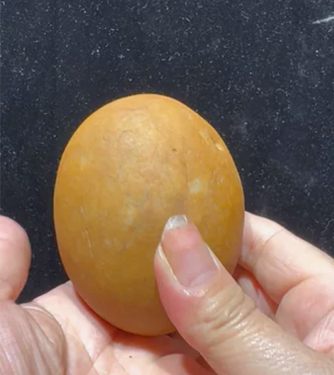 黄腊石，晶腊圆球，天然形成，全品。364克...