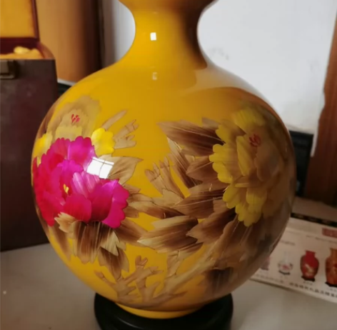 闲置全新景德镇陶瓷罐罐一个，带包装，重庆主...