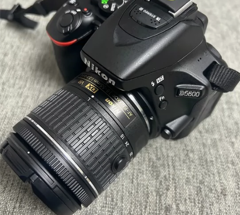 尼康 D5600半画幅单反相机单机套机一镜...