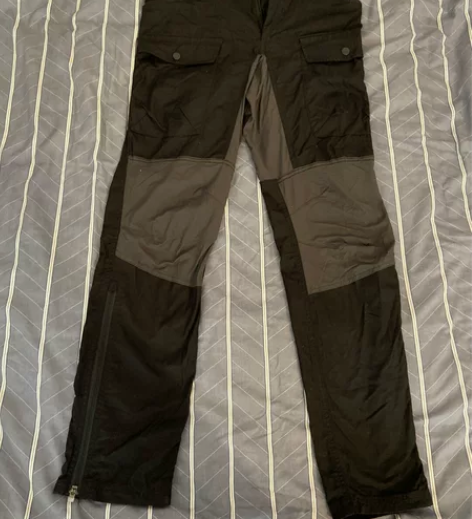 HM男士裤子 9成新   XS码?几乎全新...