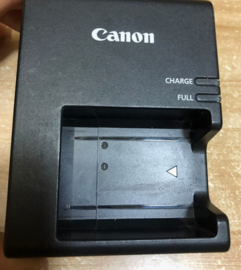 原装佳能单反LP-E10相机充电器特价原装...