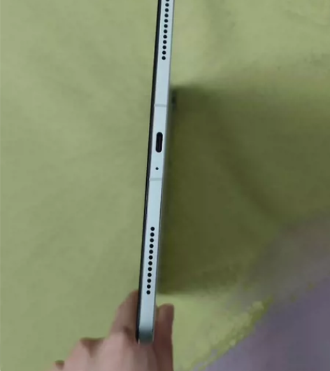 小米平板5，白色6+128 脑子一热买的成...