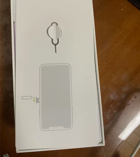 苹果手机原装取卡针，原包装也在 感兴趣的话...