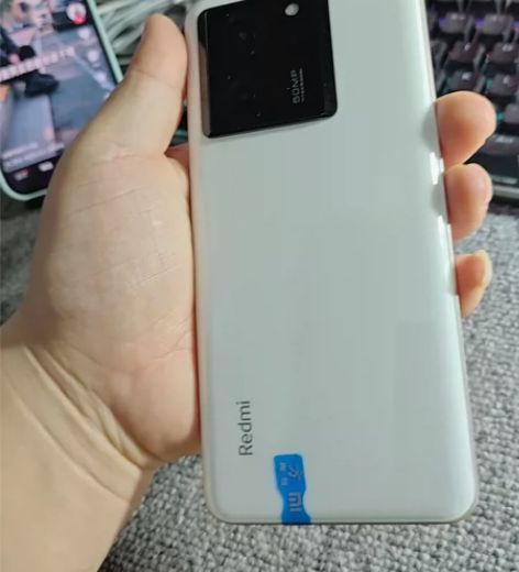 红米k60至尊，配置12加256 一机一图...
