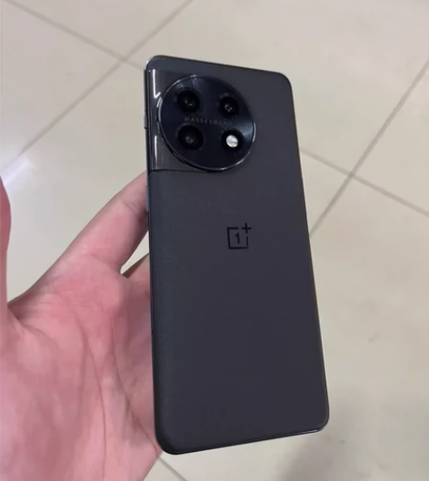 ?出一台一加11黑色顶配16+512 无拆...