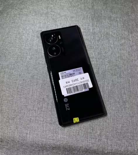 中兴Axon40Pro 8+128 无拆修...