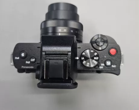 ?松下g100机身加镜头12-32微单 成...