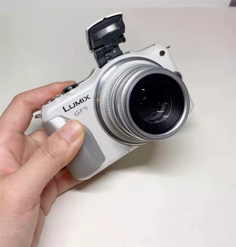 松下gf5   9成新 型号DC-G100...