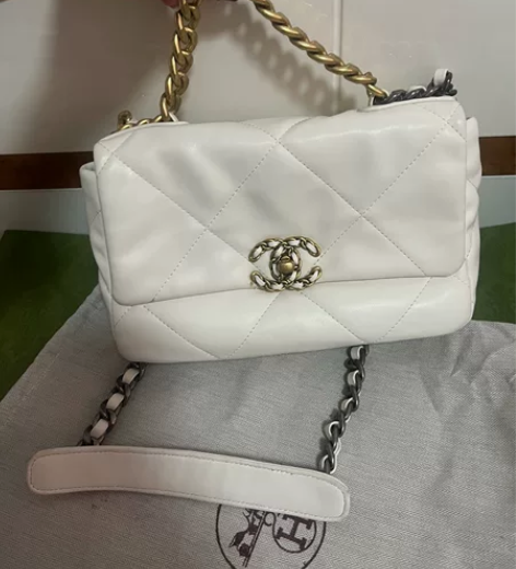 19bag小号，保证绵羊皮，很软，800多...