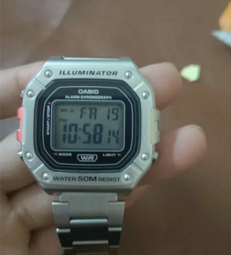 出卡西欧正品小方块 买来400多 便宜出 ...