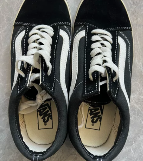 Vans经典款Old Skool黑色复古街...