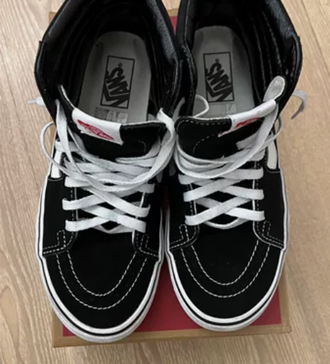 vans板鞋，41码。 感兴趣的话点“我想...