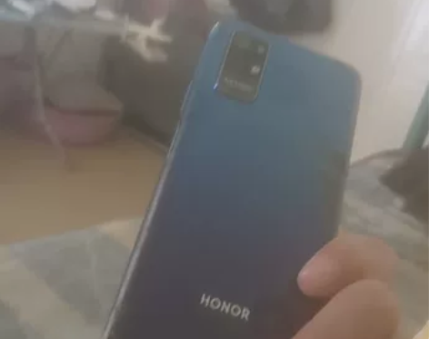 出一款自用的华为mate系列黑色128GB...