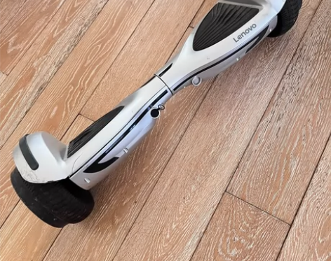 联想平衡车 孩子玩了几次 就不玩了 磕碰划...