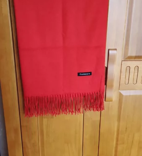 羊绒女士围巾纯色 全新  有需要的请留言！...