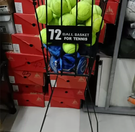 网球框一个，就图片那个样，没有字和那个铁牌...