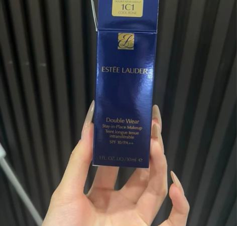 dw粉底液 免税店购买  正品保真 可走验...