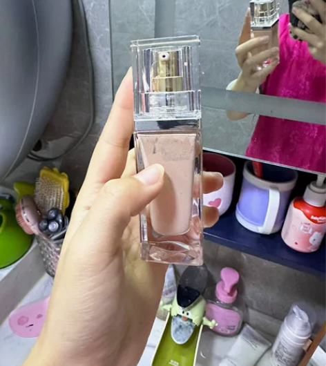 雅诗兰黛白金粉底液,真的很好用,但是备孕暂...