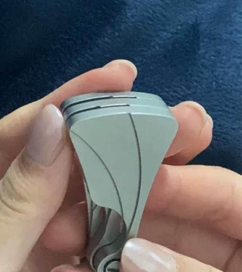 木樱雀翎扇钢推牌指尖陀螺解压玩具啪啪币推牌...