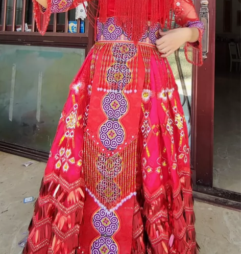 结婚的时候穿了一天    云南文山三鑫三茂...