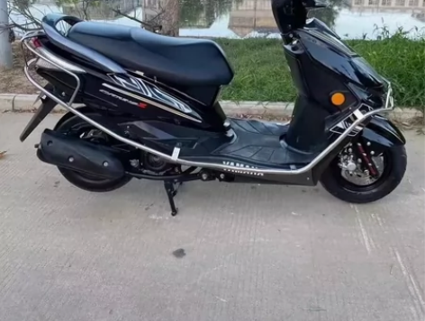 株洲建设雅马哈迅鹰电喷125cc 黑灰色 ...