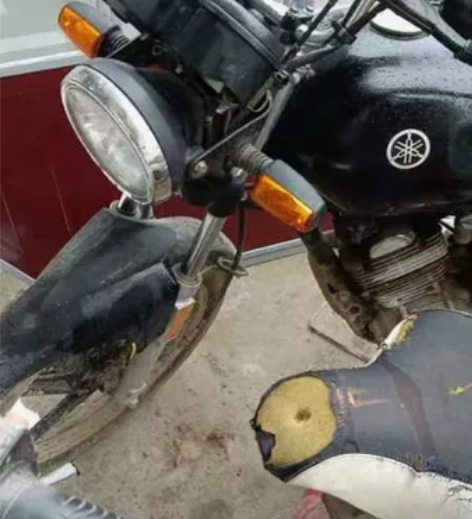 雅马哈125 放家里没人起了 便宜卖了 8...