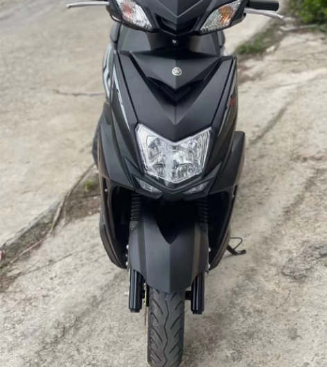 #电喷 进口雅马哈尚领125cc 磨砂黑武...