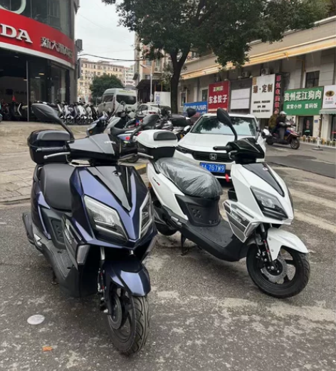 全新立雅 祖国版铃木uy 清库存 仅两台了...