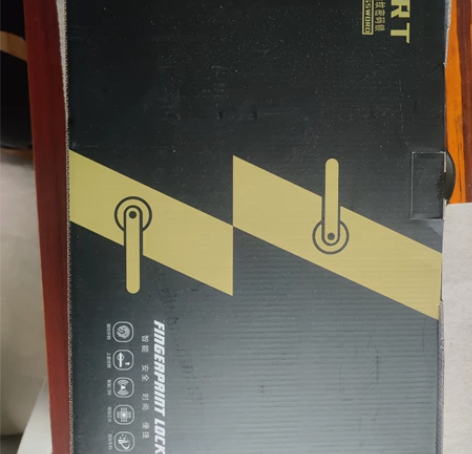 智能锁，如图，可发货，安装有工人师傅上门安...